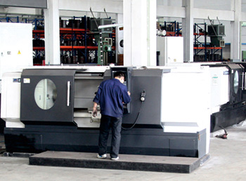 1645687569195380.jpg 智能化加工車(chē)間.jpg